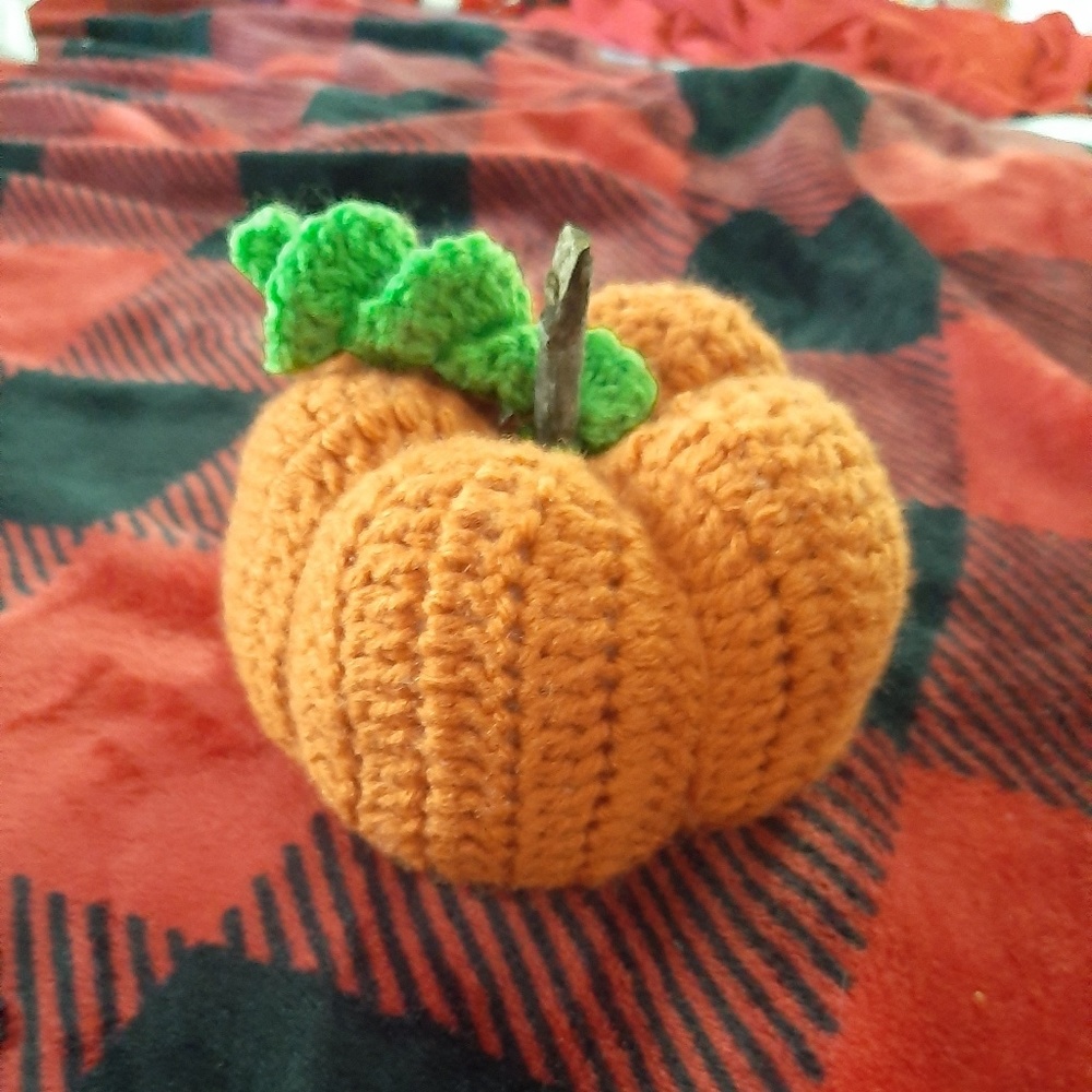 Crochet pumpkins